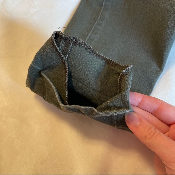 Aritzia Babaton Elliott Bi-Stretch Forest Green Slim Dress Pants - Picture 5 of 9